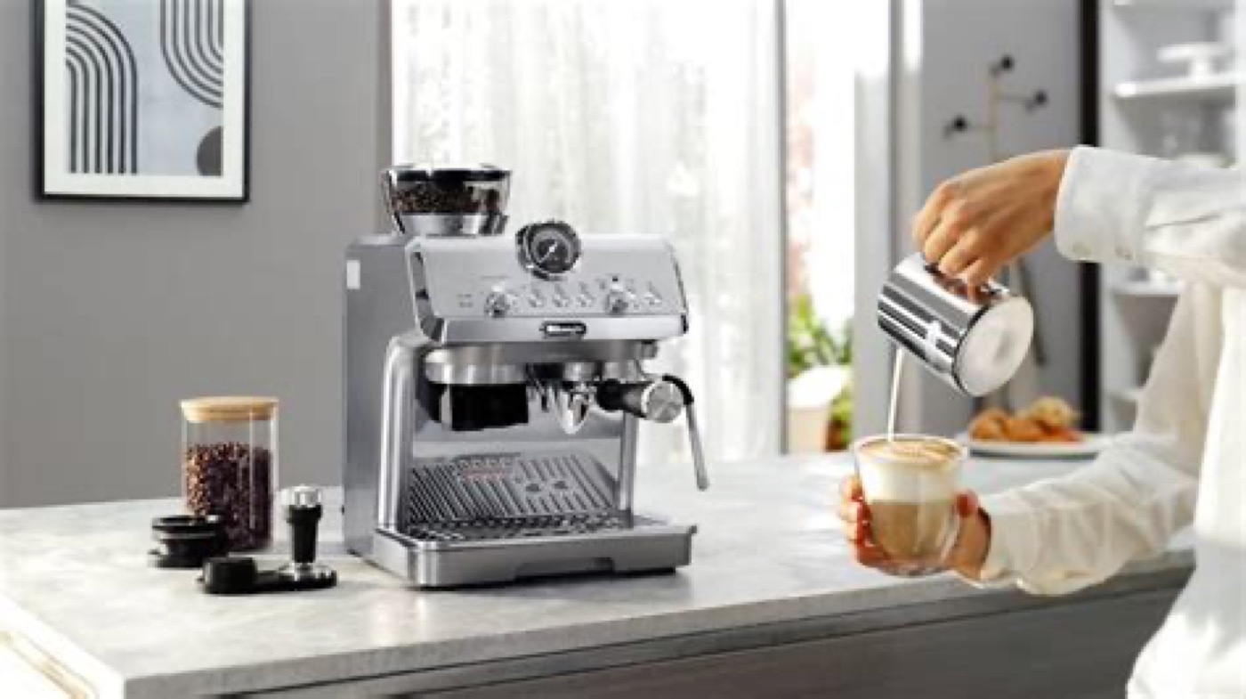 De’Longhi La Specialista Arte integrated grinder product photograph