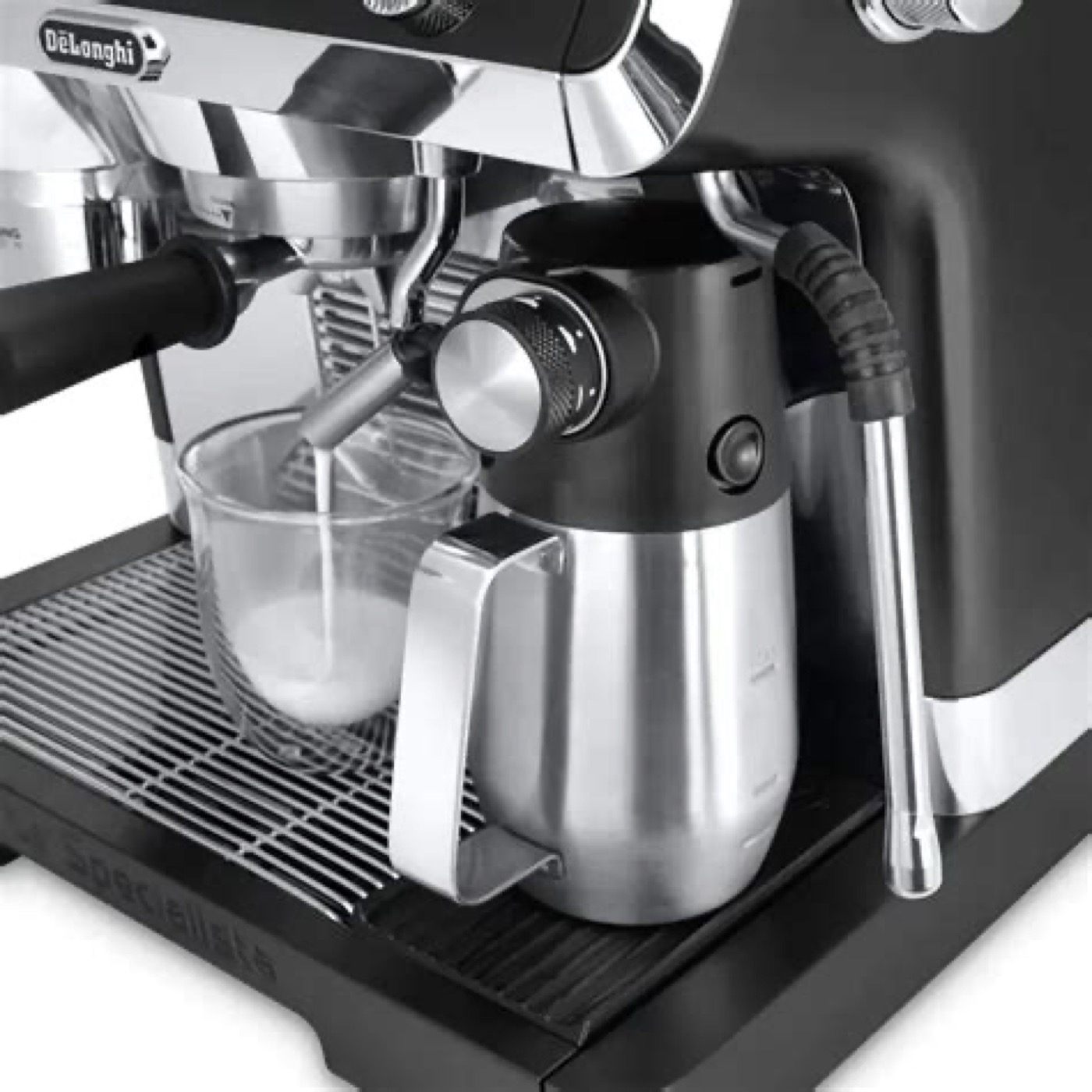 De’Longhi La Specialista Maestro integrated grinder product photograph