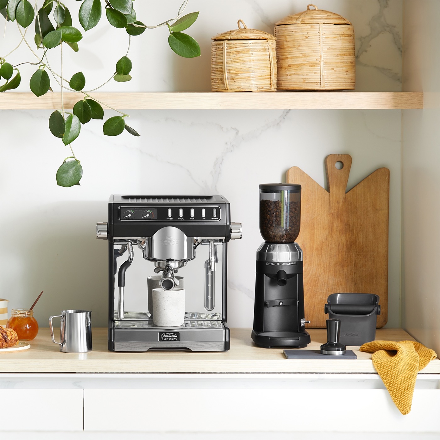 Sunbeam Grind & Infuse integrated grinder product photograph